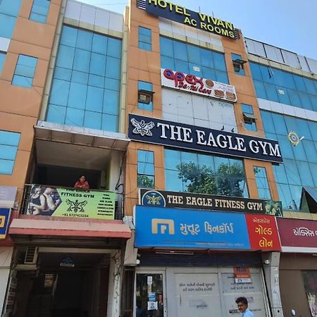 Hotel Vivan Vadodara Exterior photo